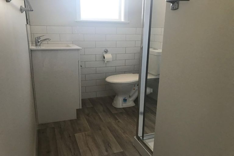 Photo of property in 1/42-44 Opaheke Road, Opaheke, Papakura, 2113