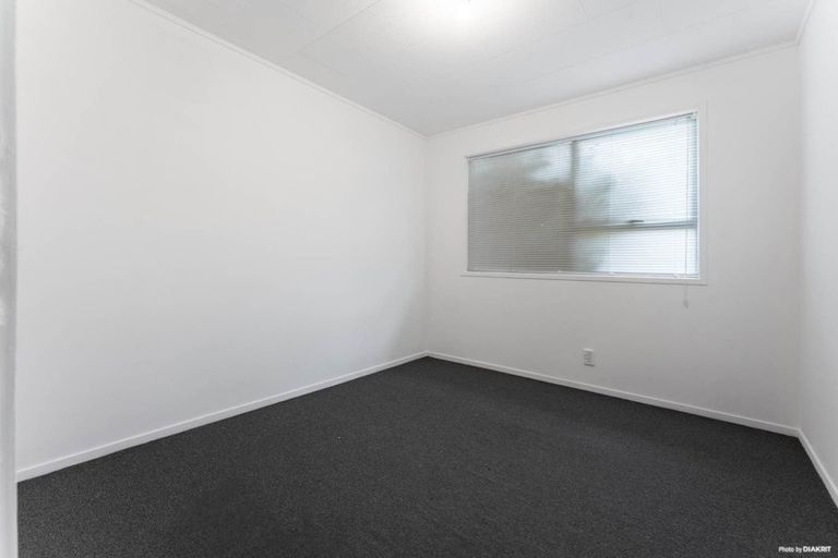 Photo of property in 8 Vetori Place, Clover Park, Auckland, 2023