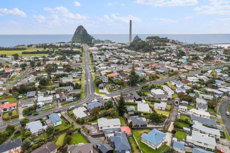 Photo of property in 117a Ngamotu Road, Spotswood, New Plymouth, 4310