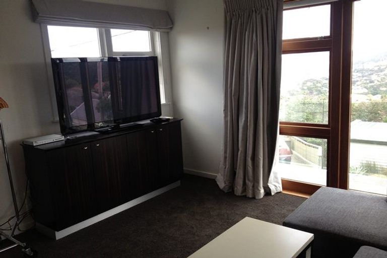 Photo of property in 1a Clive Road, Khandallah, Wellington, 6035