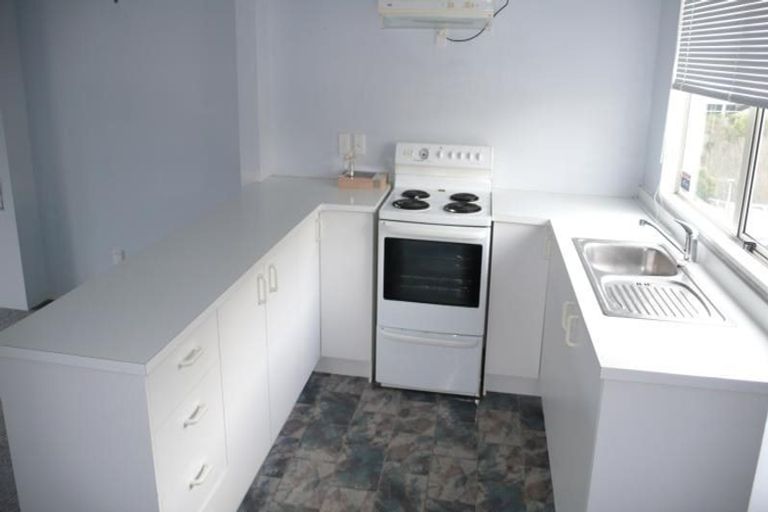 Photo of property in 2/268a Onewa Road, Birkenhead, Auckland, 0626