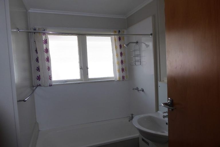 Photo of property in 1/19 Mangaroa Hill Road, Maoribank, Upper Hutt, 5018