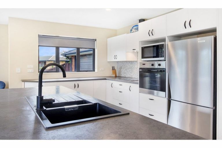 Photo of property in 17 Stark Place, Kaiapoi, 7630