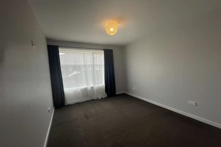 Photo of property in 21 Glenora Place, Hornby, Christchurch, 8042