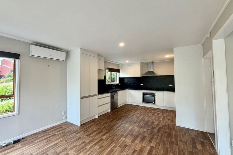 Photo of property in 7 Margan Place, Red Hill, Papakura, 2110