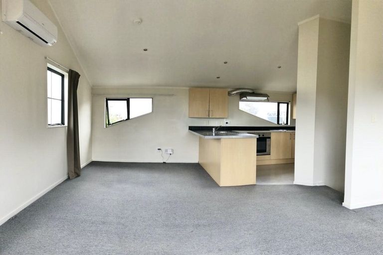 Photo of property in 24 Morere Street, Titahi Bay, Porirua, 5022