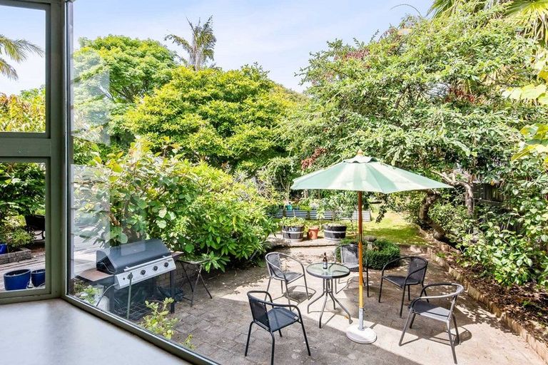 Photo of property in 10 Rata Street, Waikanae, 5036