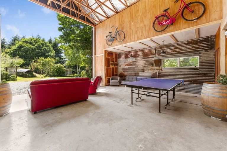 Photo of property in 208 Mapara Road, Acacia Bay, Taupo, 3385