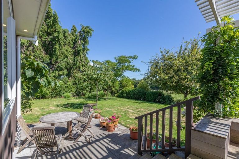 Photo of property in 102 Mount Herbert Road, Waipukurau, 4200