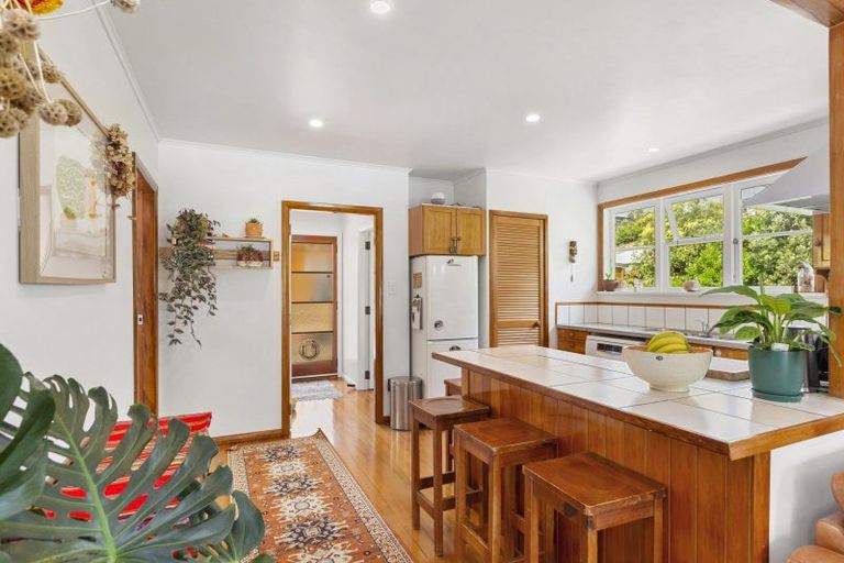 Photo of property in 5 Cross Street, Raglan, 3225