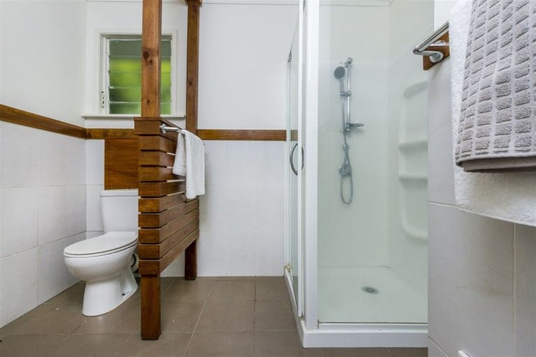 Photo of property in 1/36 Lyttelton Avenue, Forrest Hill, Auckland, 0620