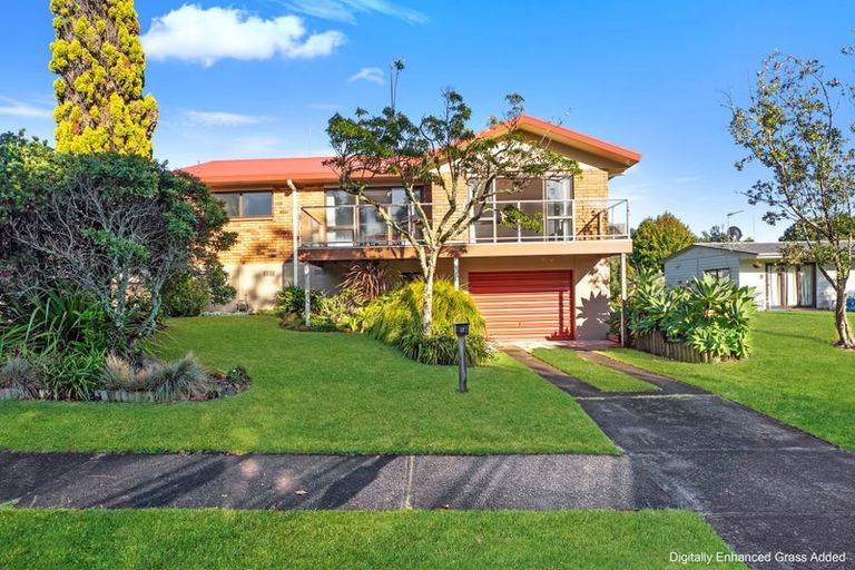 Photo of property in 17 Kauri Place, Tairua, 3508