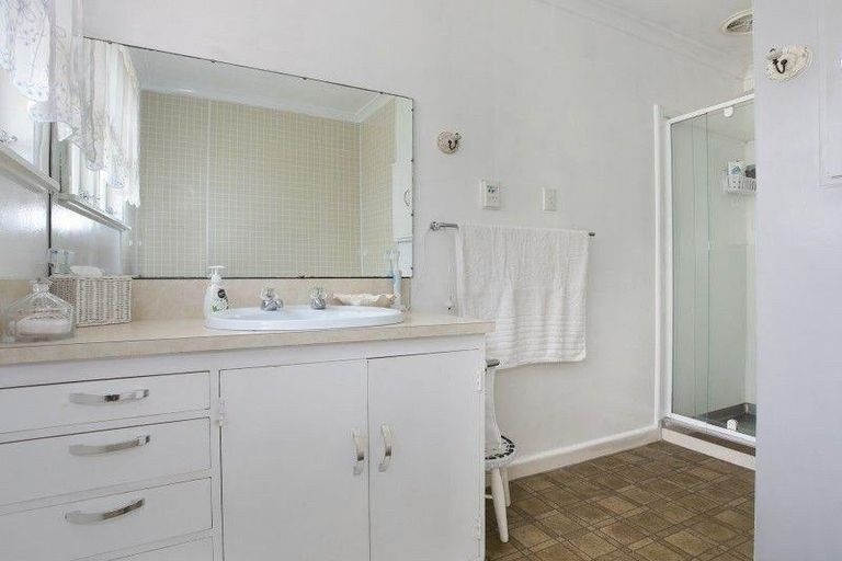 Photo of property in 26 Oxford Street, Marton, 4710