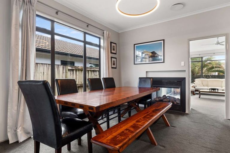 Photo of property in 102 Oriental Parade, Papamoa Beach, Papamoa, 3118