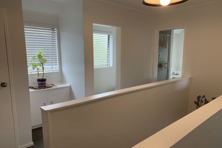 Photo of property in 4 Mchattie Lane, Clouston Park, Upper Hutt, 5018