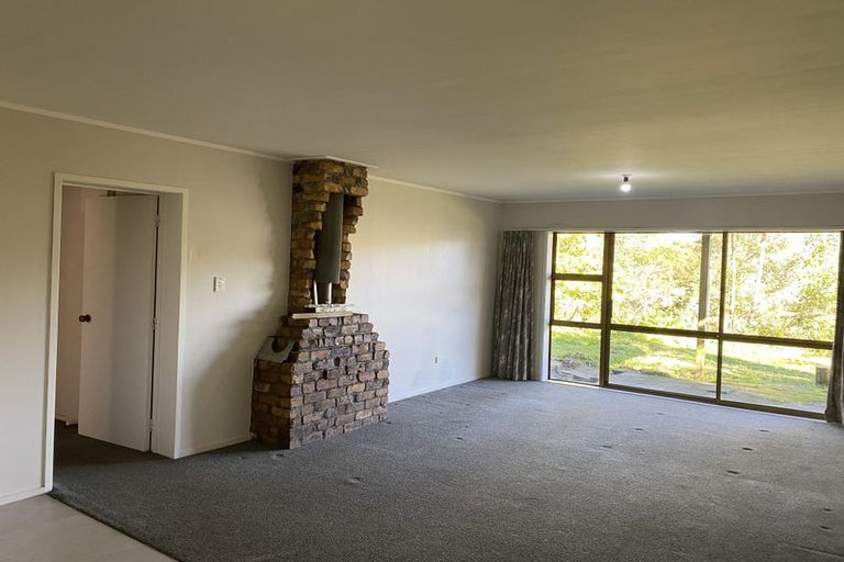 Photo of property in 64 Cyclarama Crescent, Massey, Auckland, 0614