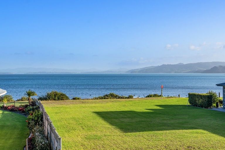 Photo of property in 19 Manaia View Road, One Tree Point, 0118