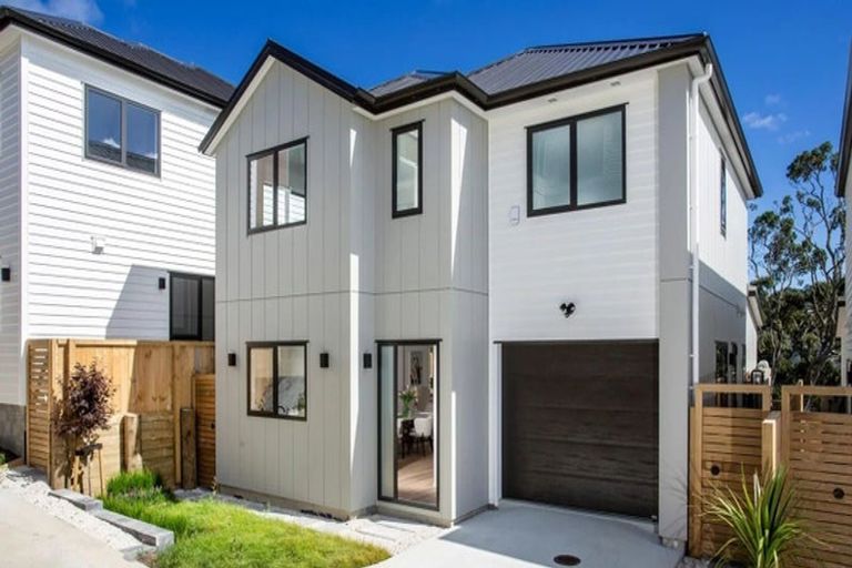 Photo of property in 32c Ludlow Terrace, Totara Vale, Auckland, 0627