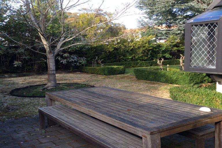 Photo of property in 2 Mcdougall Avenue, St Albans, Christchurch, 8014