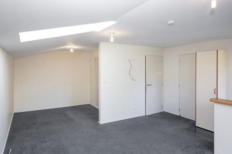 Photo of property in 79 Racecourse Road, Sockburn, Christchurch, 8042