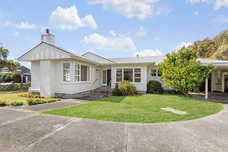 Photo of property in 76 Queens Grove, Hutt Central, Lower Hutt, 5010