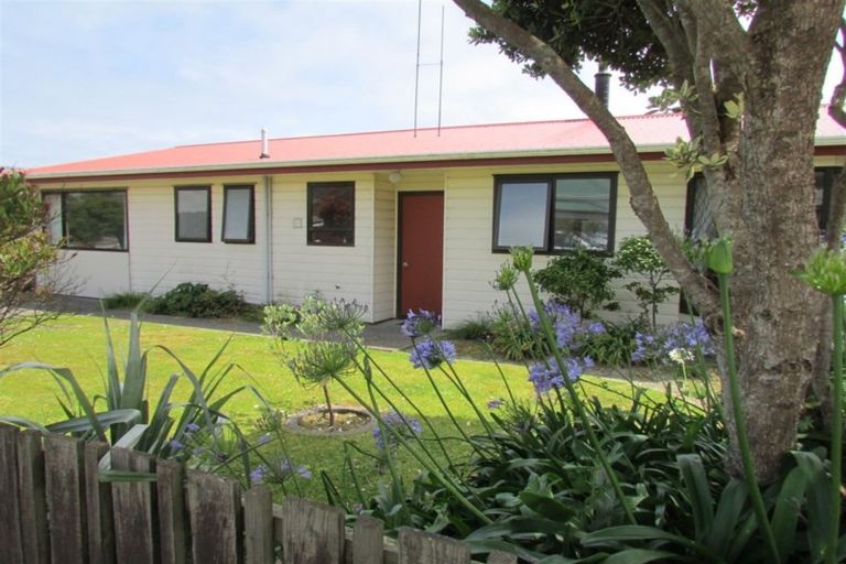 Photo of property in 24 Parfitt Place, Greymouth, 7805