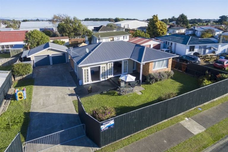 Photo of property in 3 Collingwood Street, Levin, 5510