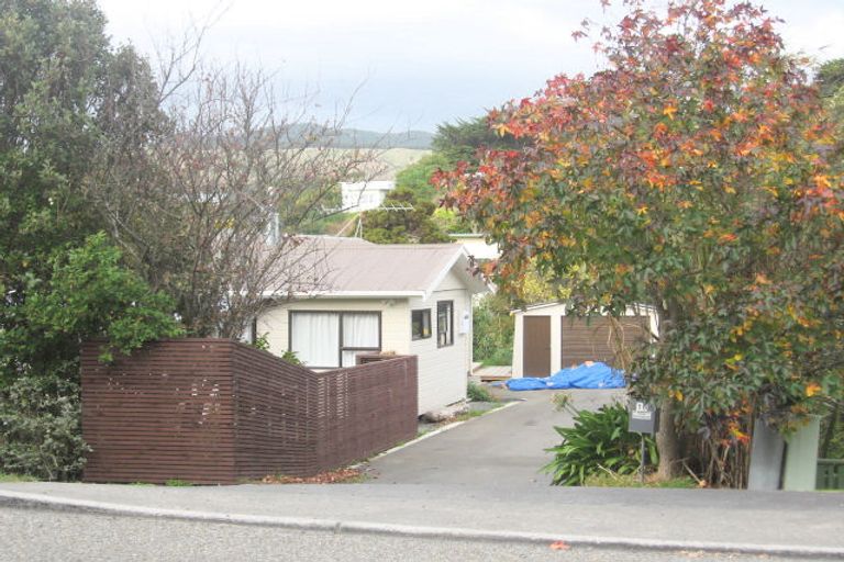 Photo of property in 18 Renown Road, Raumati South, Paraparaumu, 5032