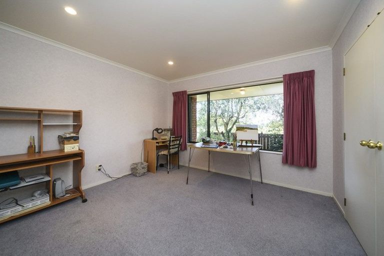 Photo of property in 97 Summerhill Drive, Fitzherbert, Palmerston North, 4410