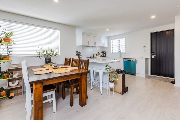 Photo of property in 18b Poruru Close, Papakura, 2110