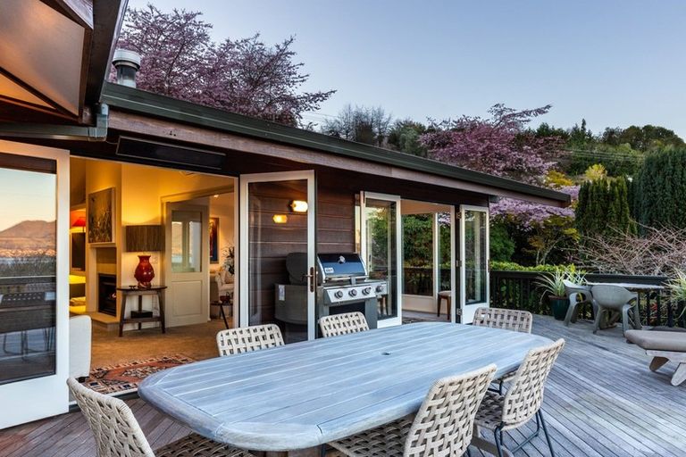 Photo of property in 43 Mapara Road, Acacia Bay, Taupo, 3385