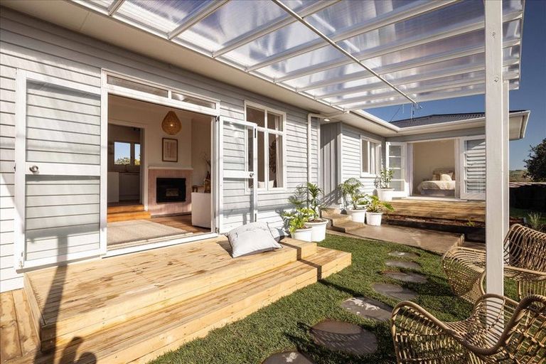 Photo of property in 19 Dunlop Road, Te Puke, 3119