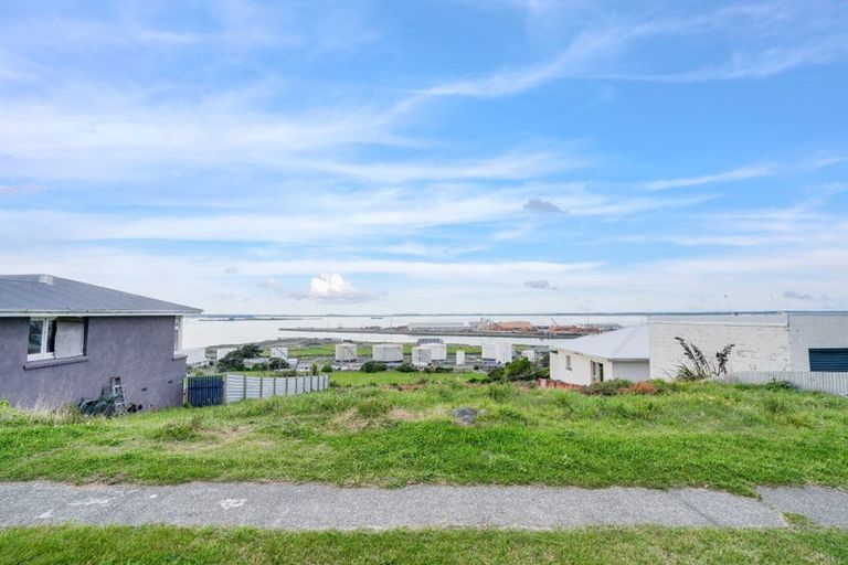Photo of property in 355 Barrow Street, Bluff, 9814