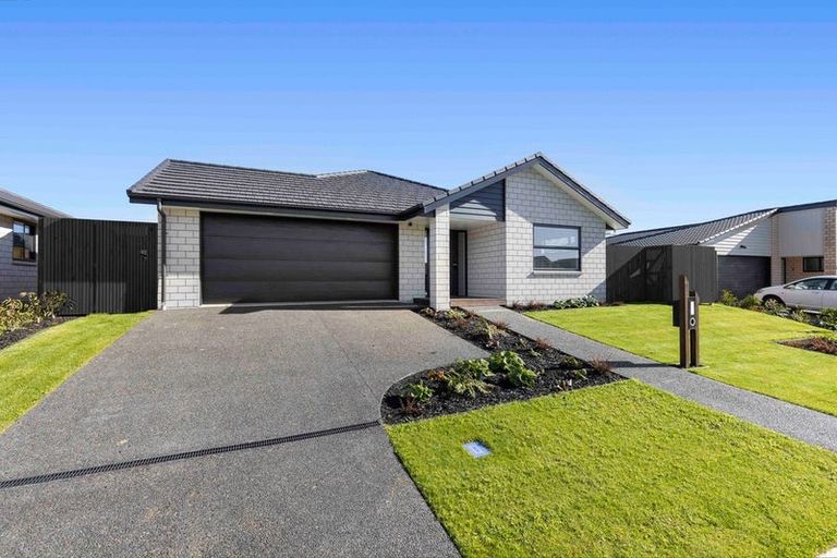 Photo of property in 27 Lockerbie Street, Morrinsville, 3300