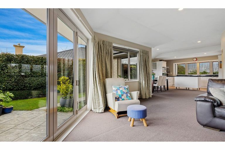 Photo of property in 12 Mistral Road, Northwood, Christchurch, 8051