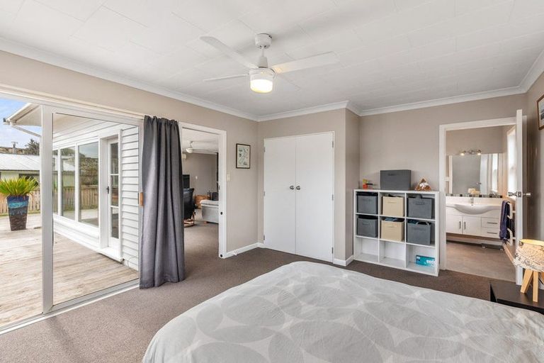 Photo of property in 53a Elizabeth Street, Waikanae, 5036