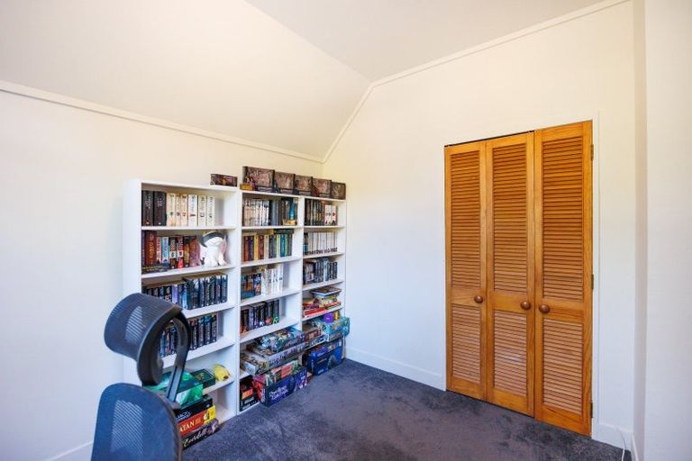 Photo of property in 2/341 College Street, West End, Palmerston North, 4410