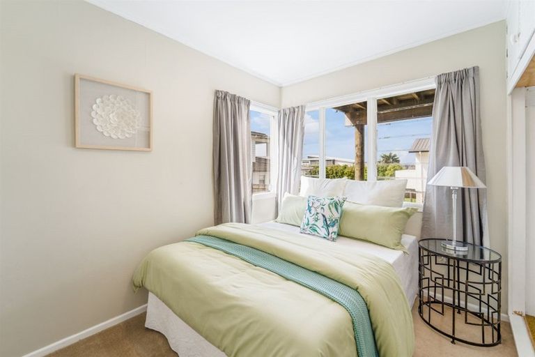 Photo of property in 75 Stanmore Bay Road, Stanmore Bay, Whangaparaoa, 0932
