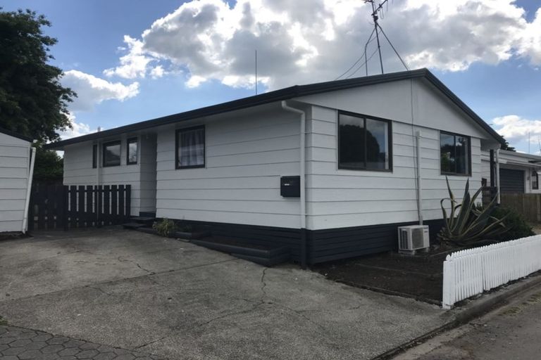 Photo of property in 43b Crawshaw Drive, Nawton, Hamilton, 3200