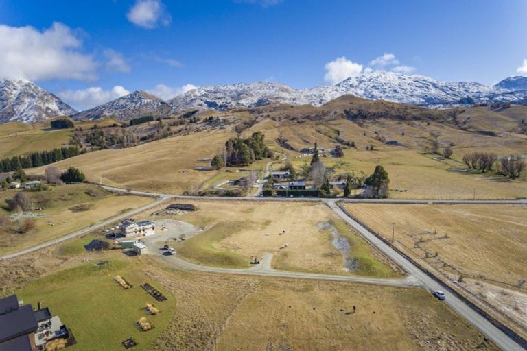 Photo of property in 12 Fitzpatrick Road, Dalefield, Queenstown, 9371