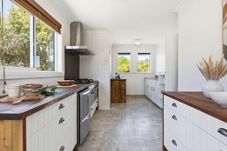 Photo of property in 2 Blundell Avenue, Port Chalmers, 9023