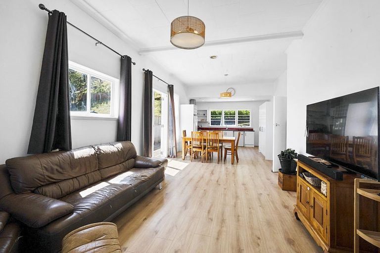 Photo of property in 73 Oranga Street, Westown, New Plymouth, 4310