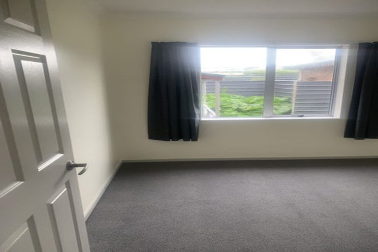 Photo of property in 20a Hira Street, Waikanae, 5036