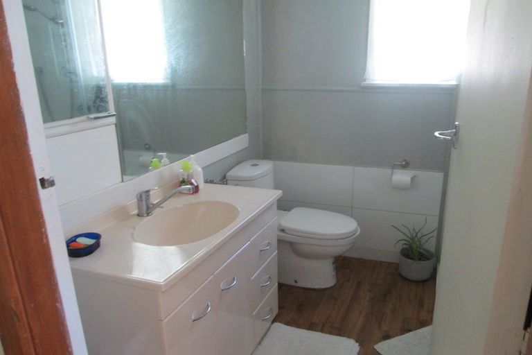 Photo of property in 2/148 Old Farm Road, Hamilton East, Hamilton, 3216