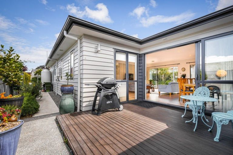 Photo of property in 91 Pohutukawa Parade, Riverhead, 0820