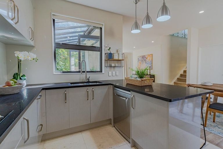 Photo of property in 6 Rashni Road, Flat Bush, Auckland, 2019