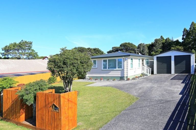 Photo of property in 212 Glengarry Road, Glen Eden, Auckland, 0602