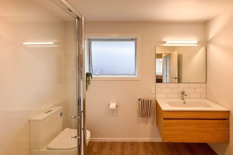 Photo of property in 4/27 Oxley Avenue, St Albans, Christchurch, 8014