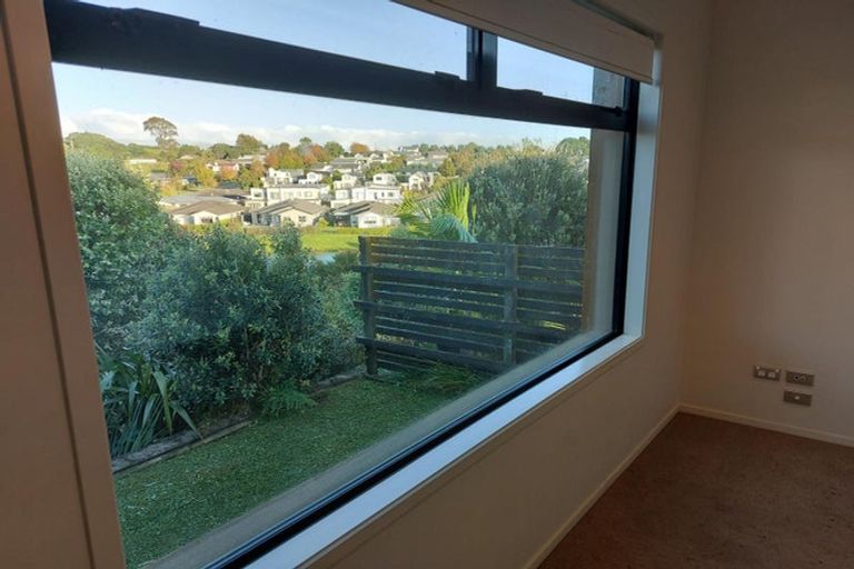Photo of property in 1 Stockyard Crescent, Pukekohe, 2120