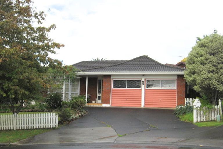 Photo of property in 49 Cromdale Avenue, Highland Park, Auckland, 2010